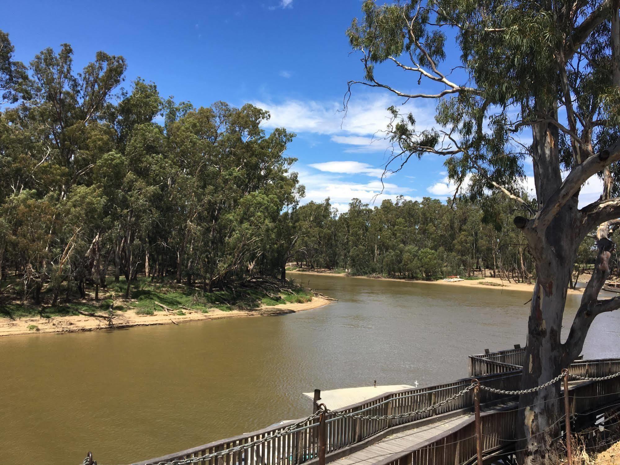 Big River Motel Echuca Extérieur photo